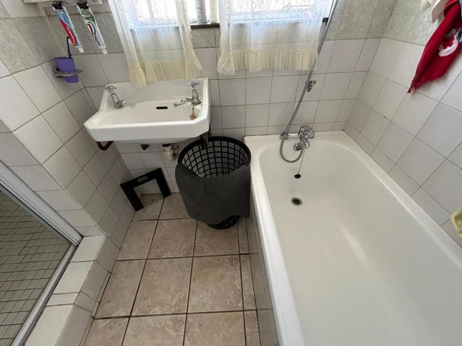 4 Bedroom Property for Sale in Greenfields Eastern Cape